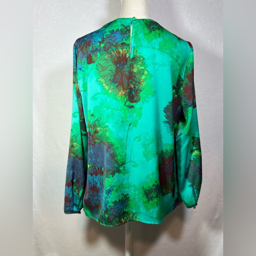 J. Crew Turquoise Floral Long-Sleeve Blouse Size L Pleated Neckline - Picture 4 of 8